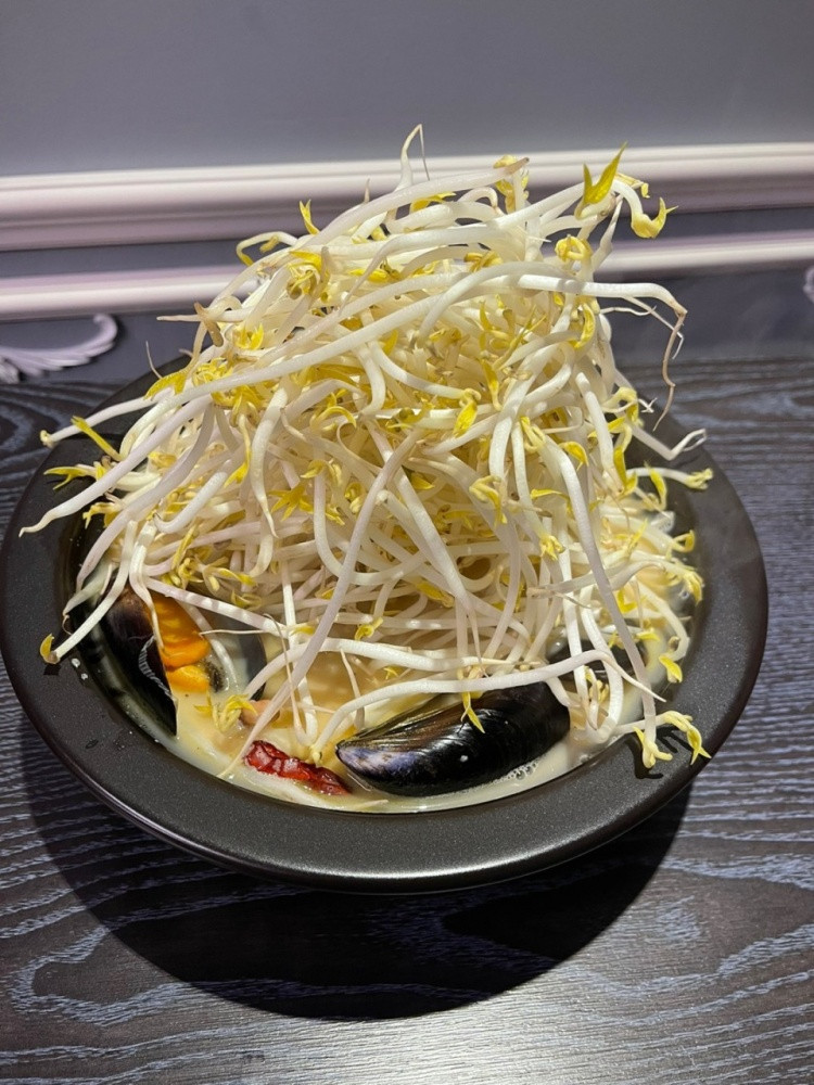 곁을