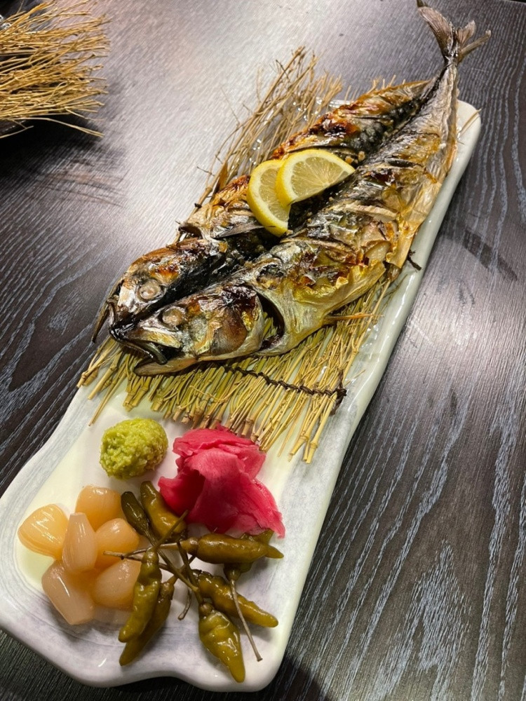 곁을