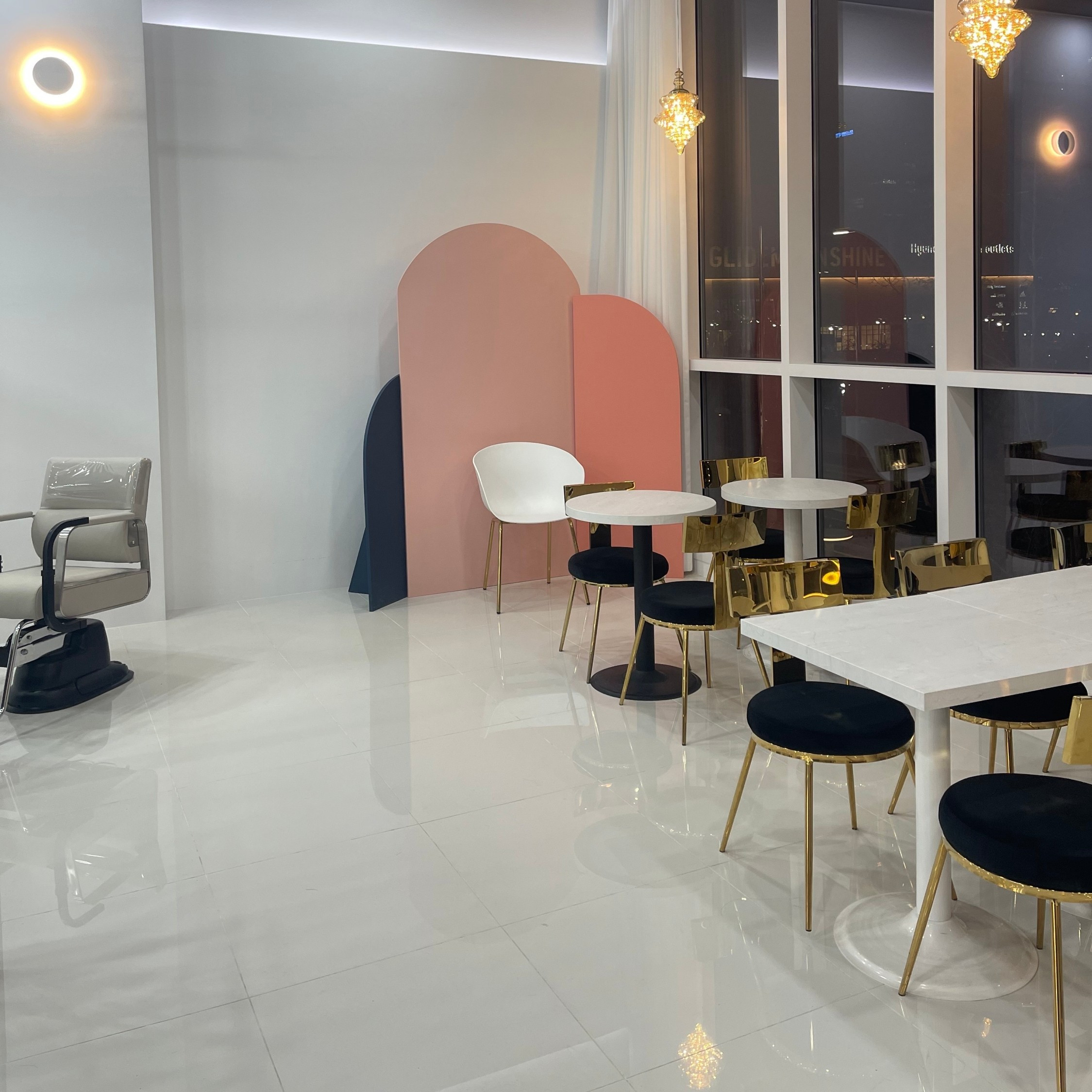 살롱드세렌디