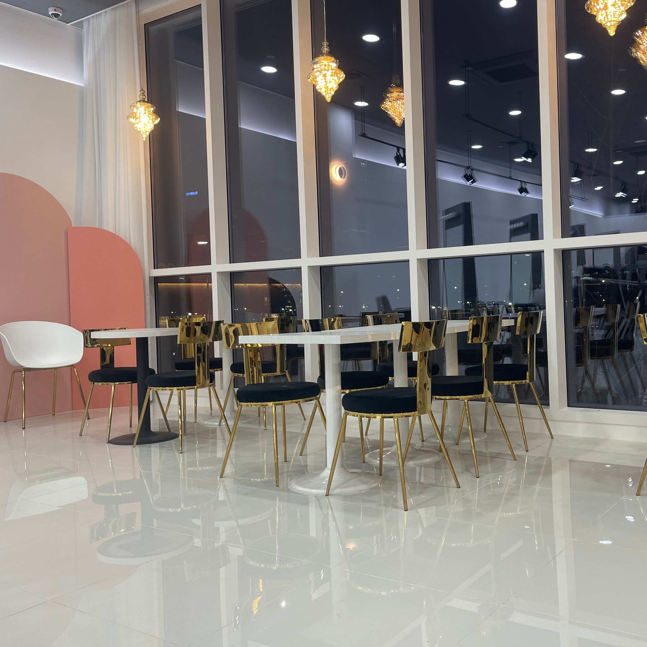 살롱드세렌디