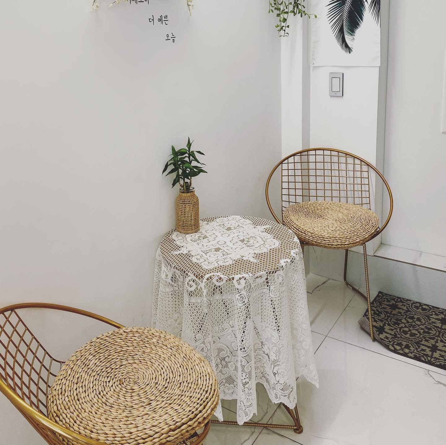 ROOM.201