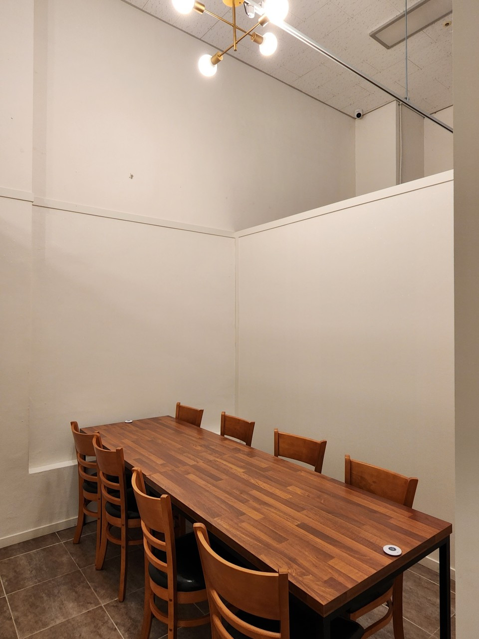 L.dining