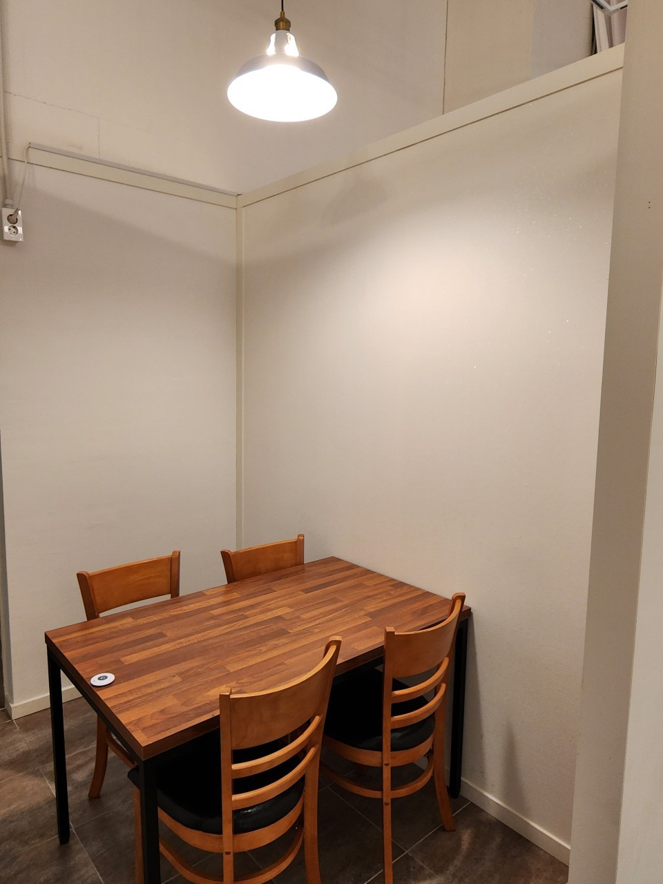 L.dining