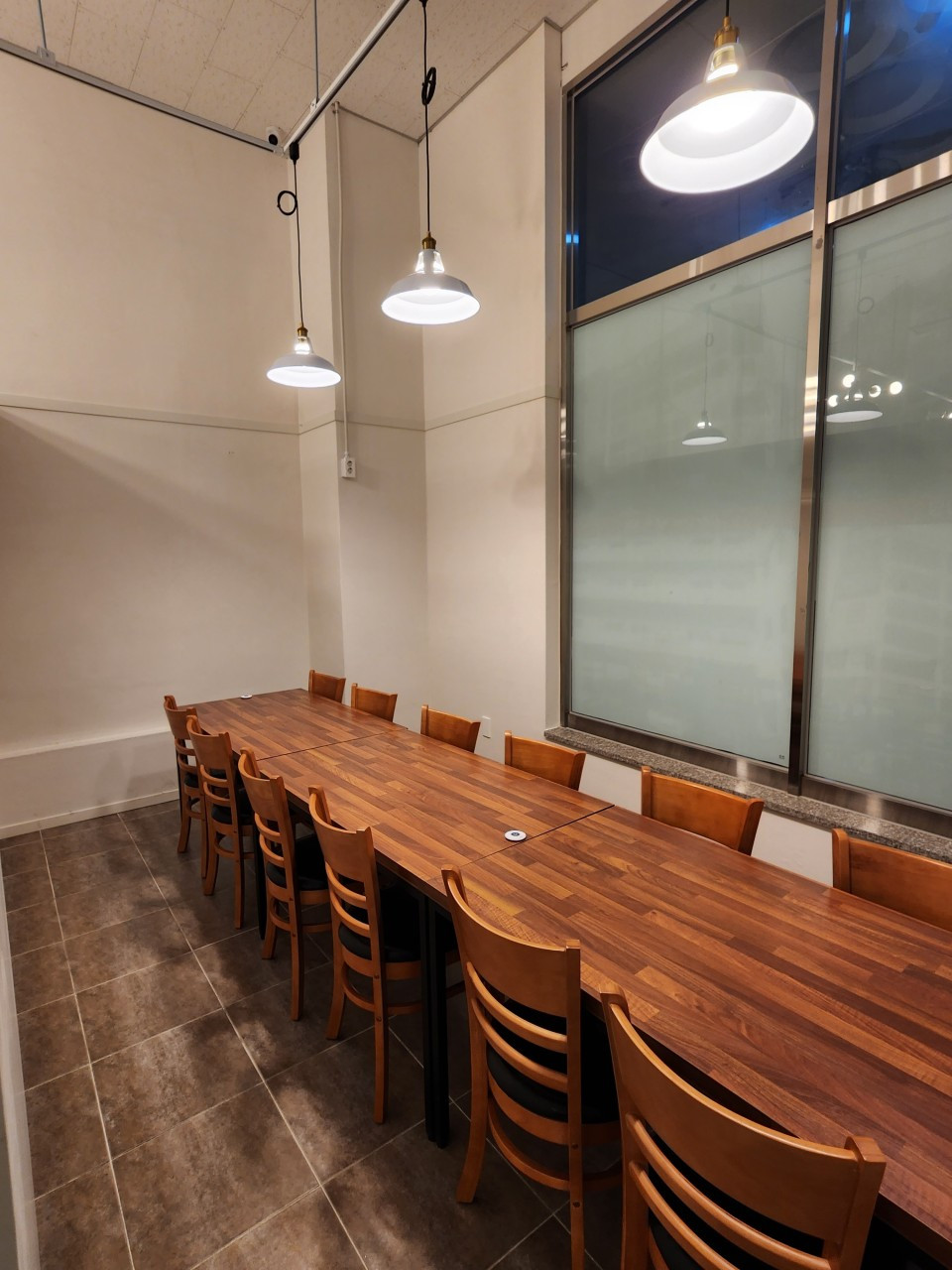L.dining