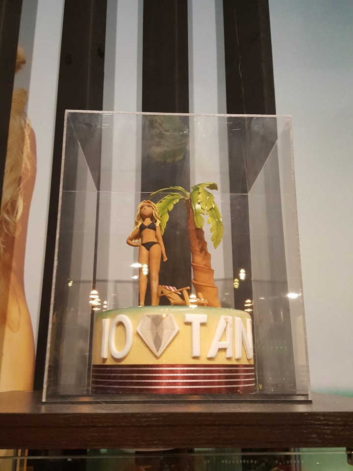 탠탠