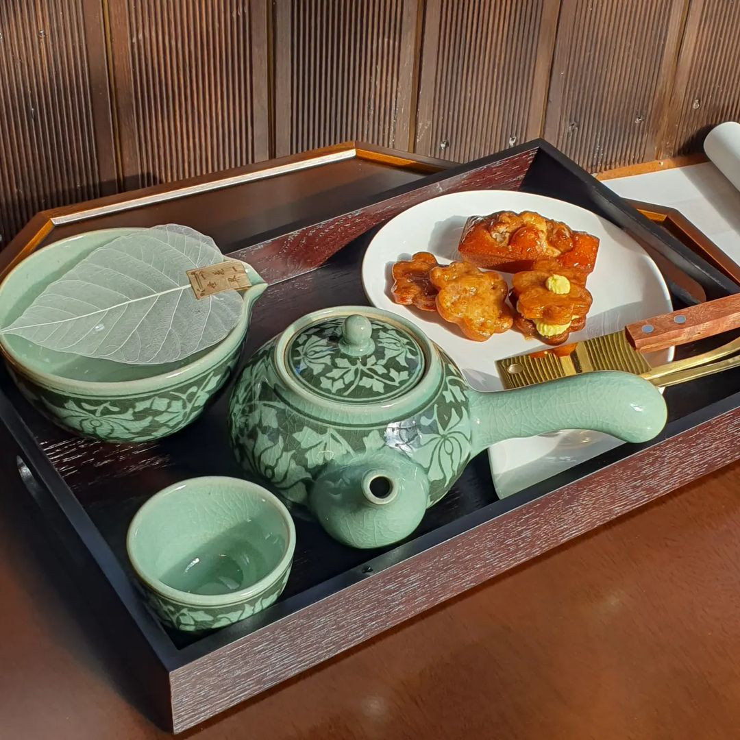 수백담