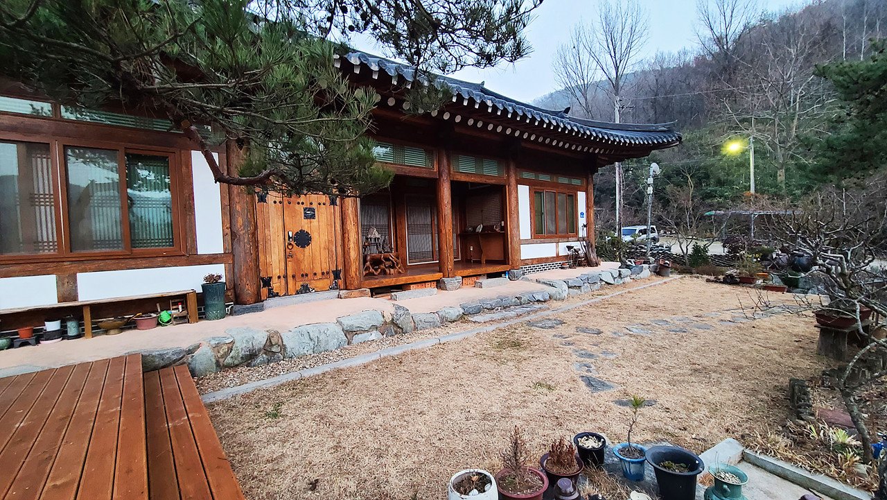 질풍경초한옥펜션