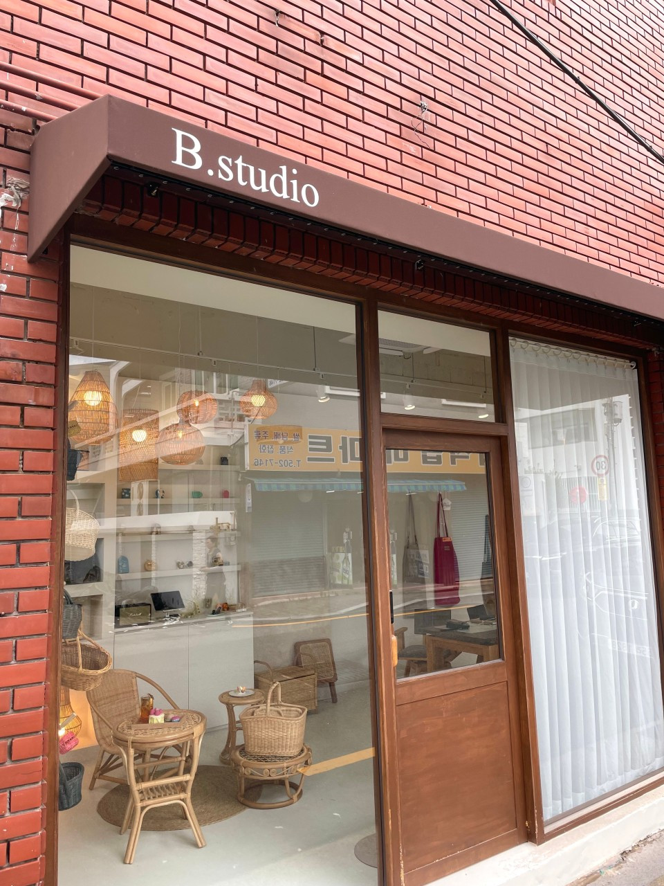 B.studio