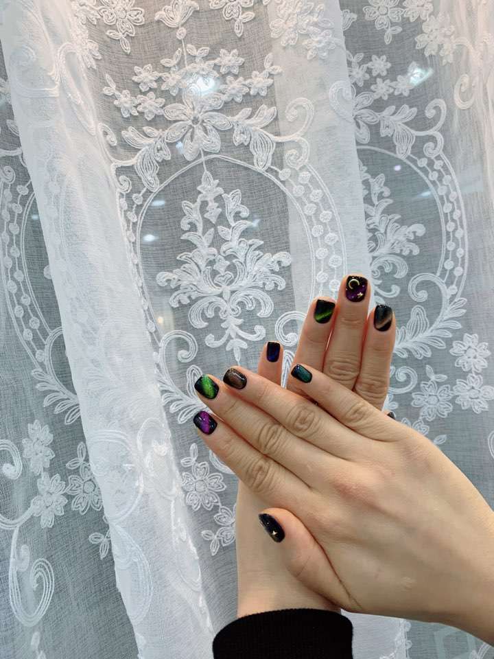 네일꾸밈