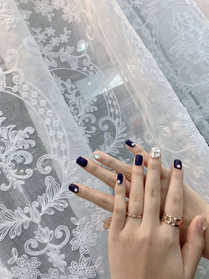 네일꾸밈