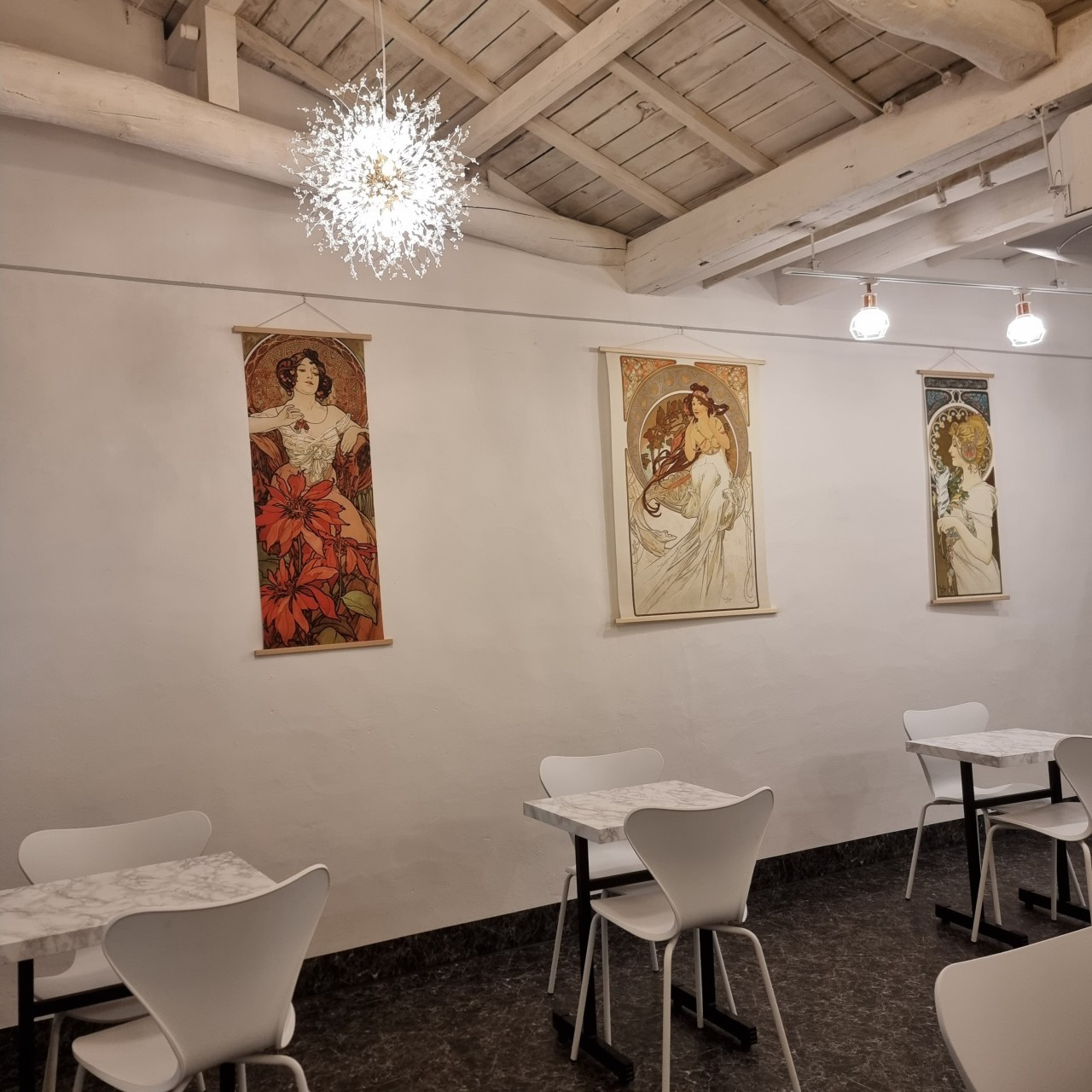 cafe est