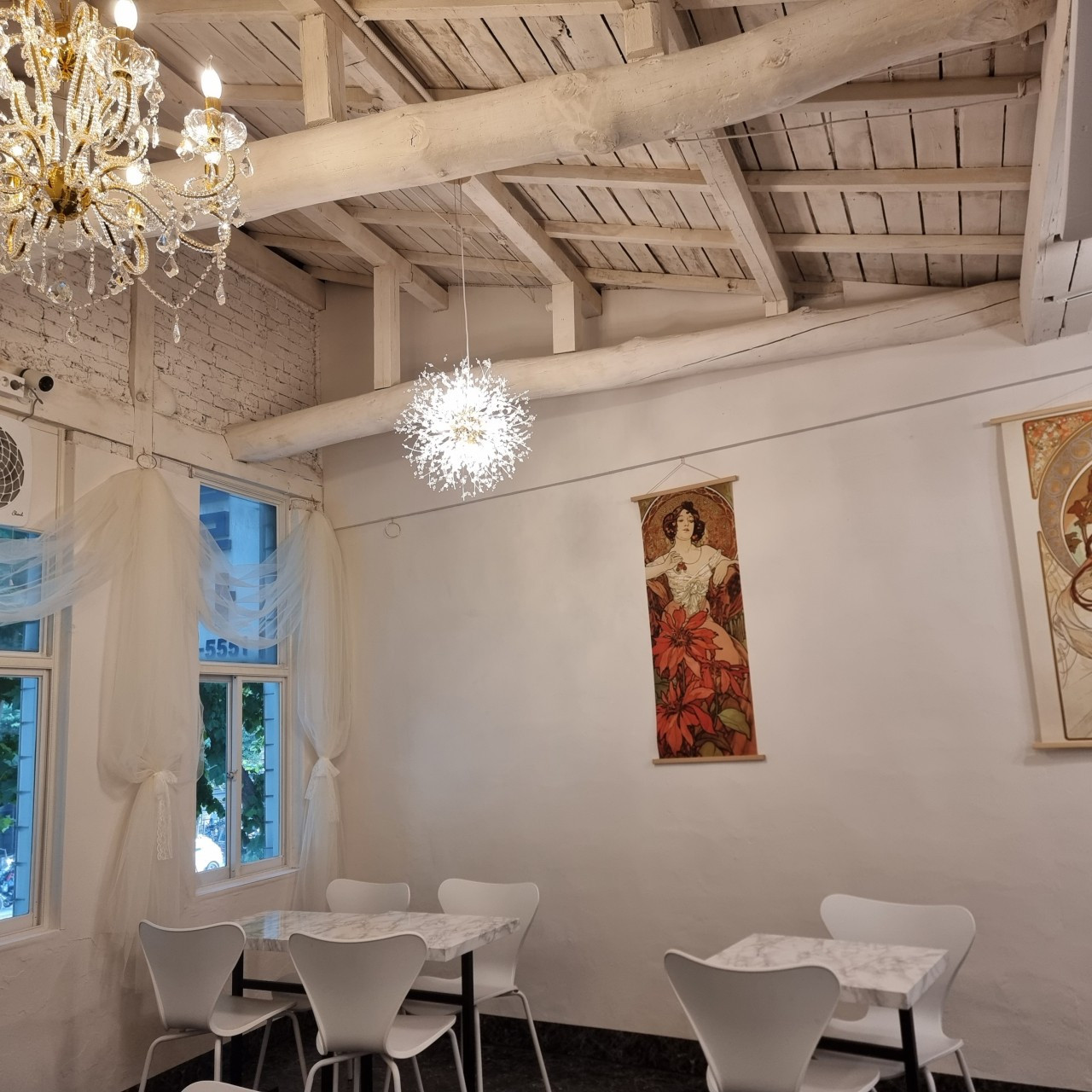 cafe est