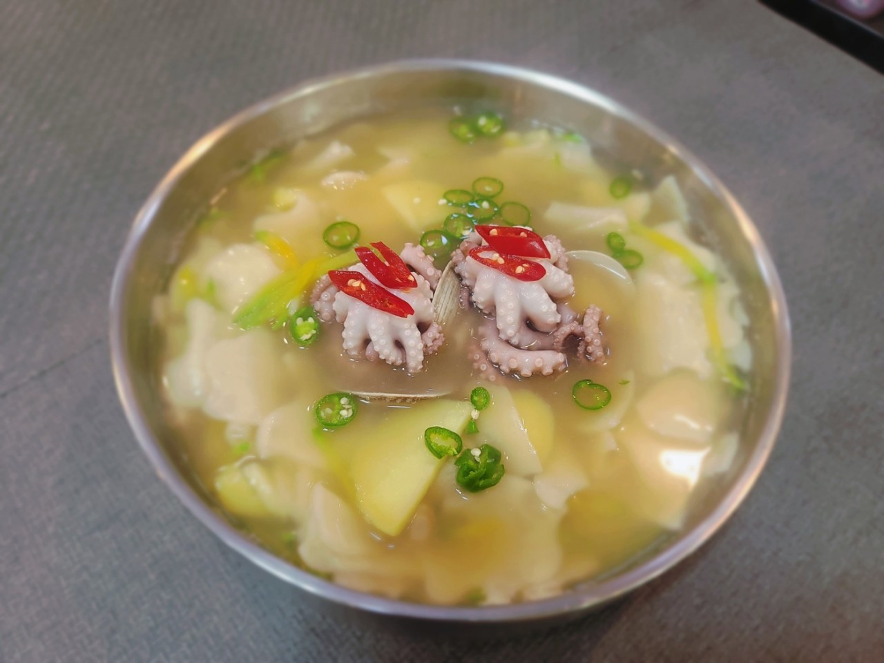 일산닭칼국수부천점