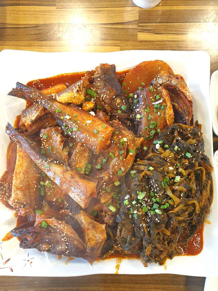 백년능이명태가