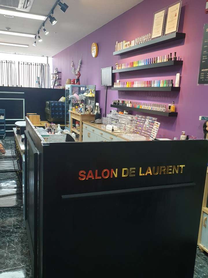살롱드로랑(salondelaurent)