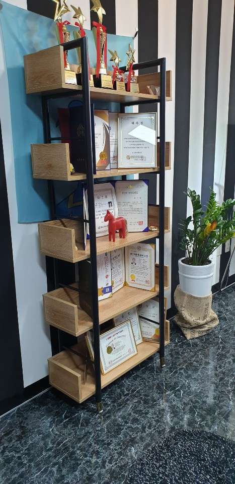 살롱드로랑(salondelaurent)