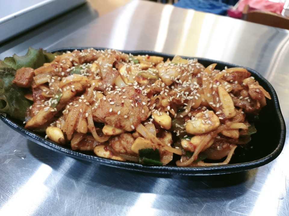 정가네쌈싸먹는김치찌개