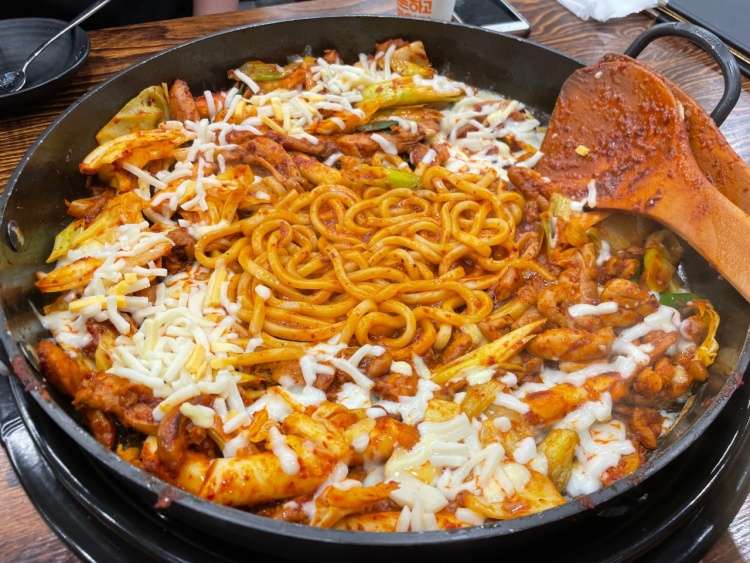 유가네닭갈비범박점