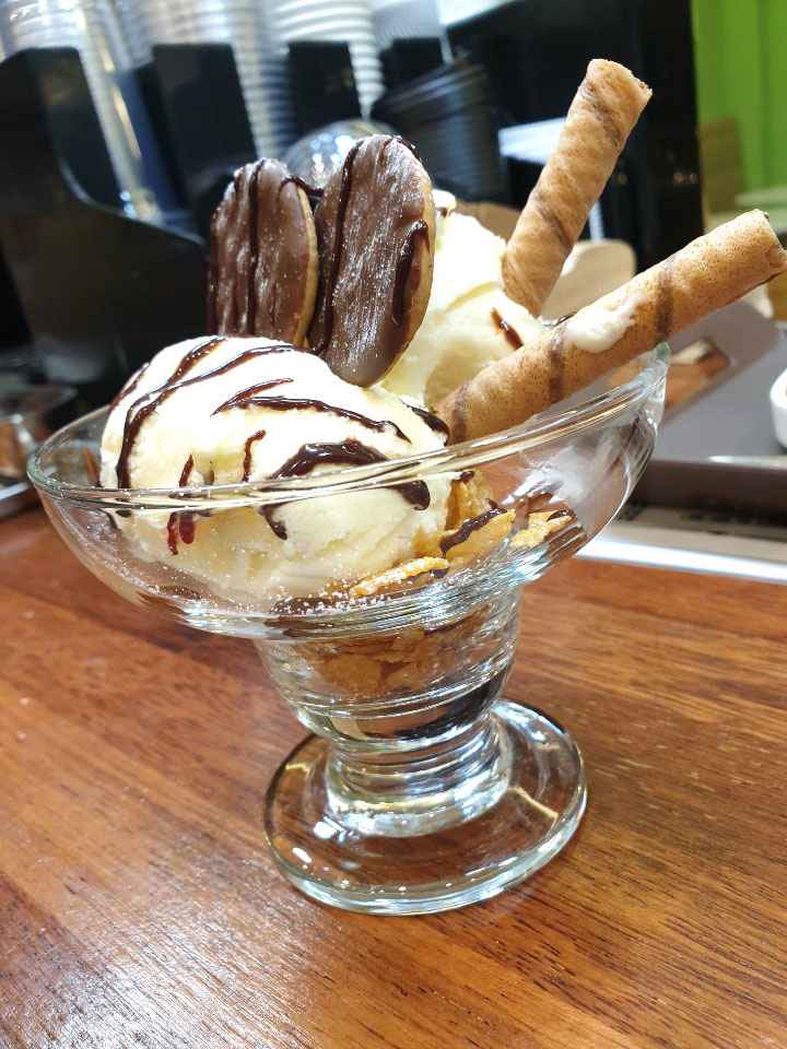 커피앤플