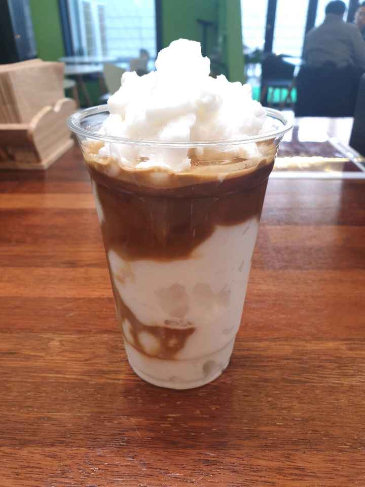 커피앤플