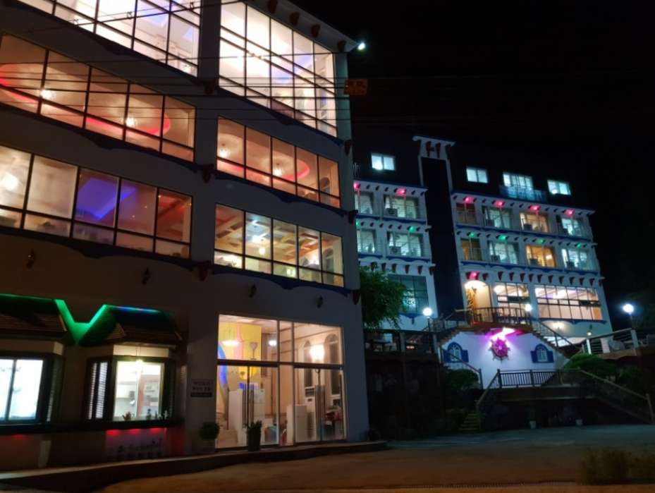 파인트리펜션