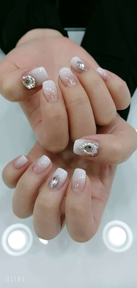 콩네일