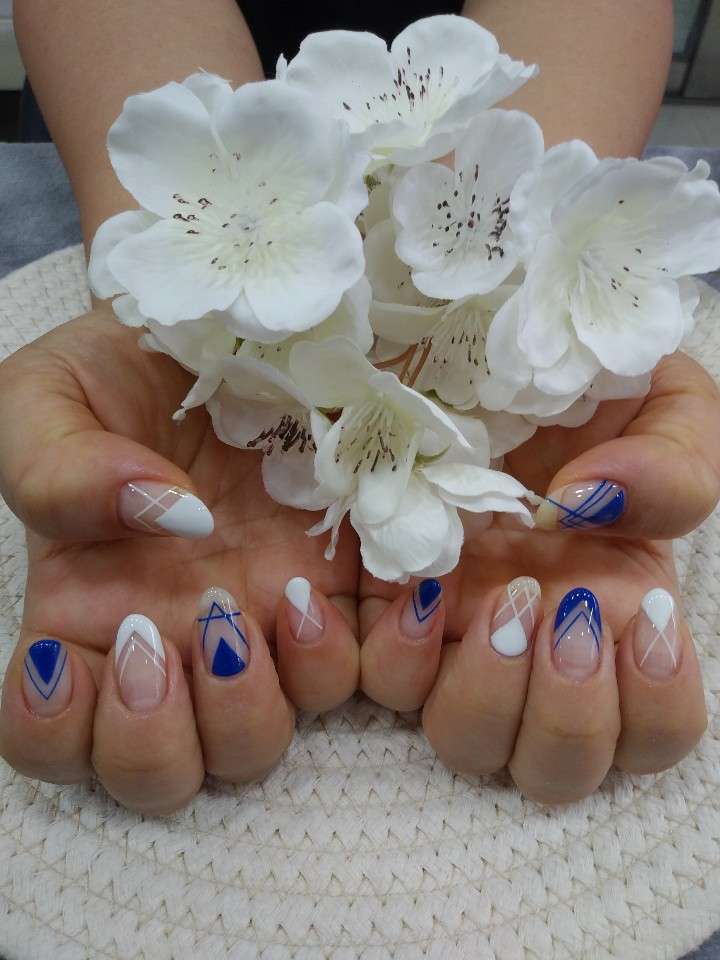 콩네일