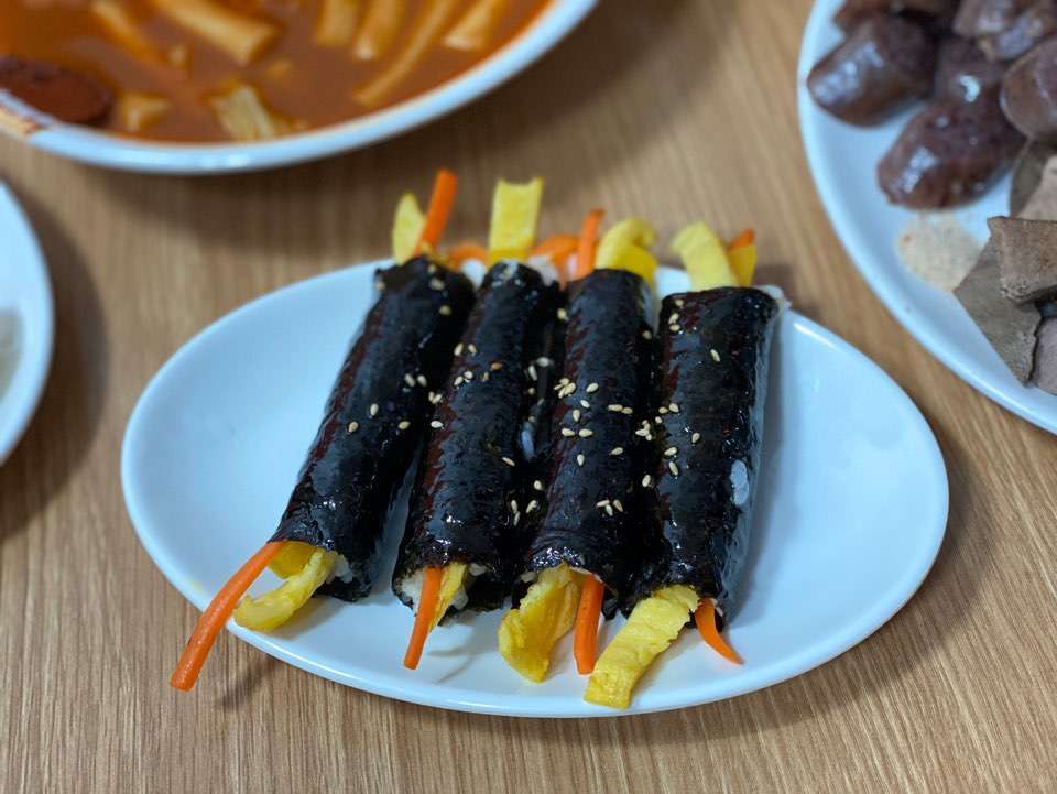윤옥연떡볶이경대점
