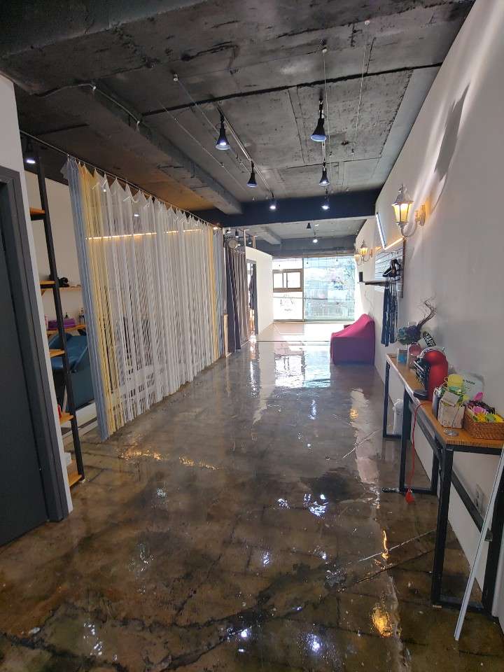 꾸미다