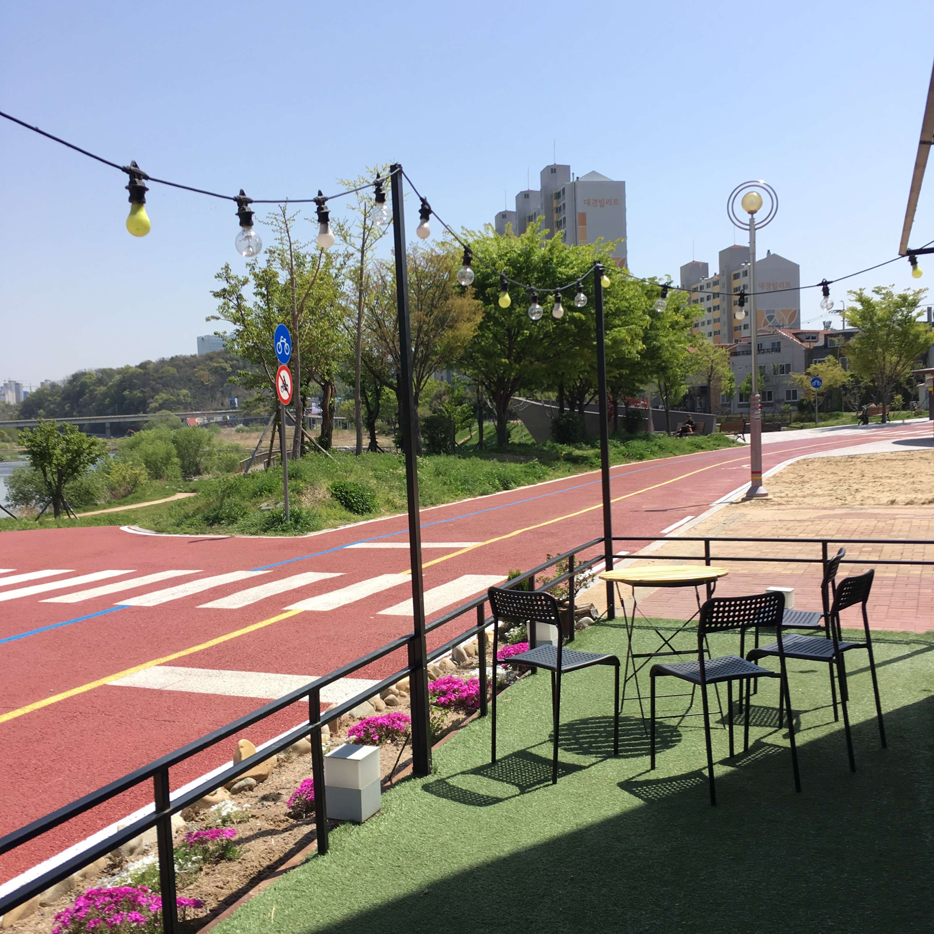 CAFE502
