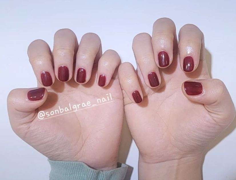 손 발그레 nail