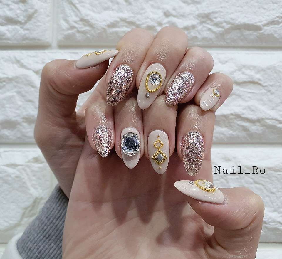 네일로