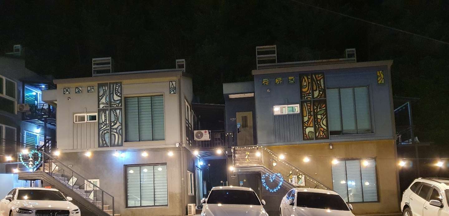 더리썸풀빌라